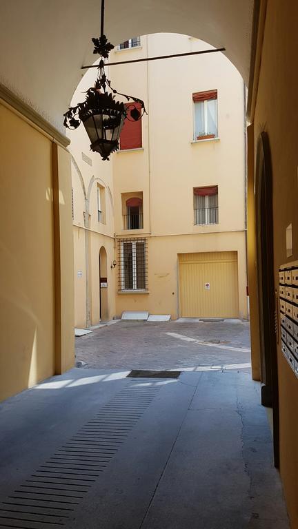 Flatinbo Apartments - Santo Stefano ボローニャ エクステリア 写真
